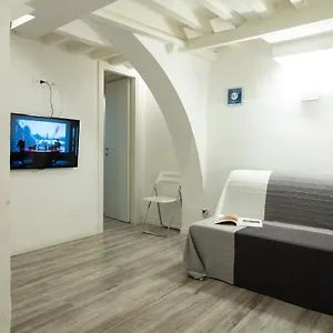 Un Bacio A Apartment